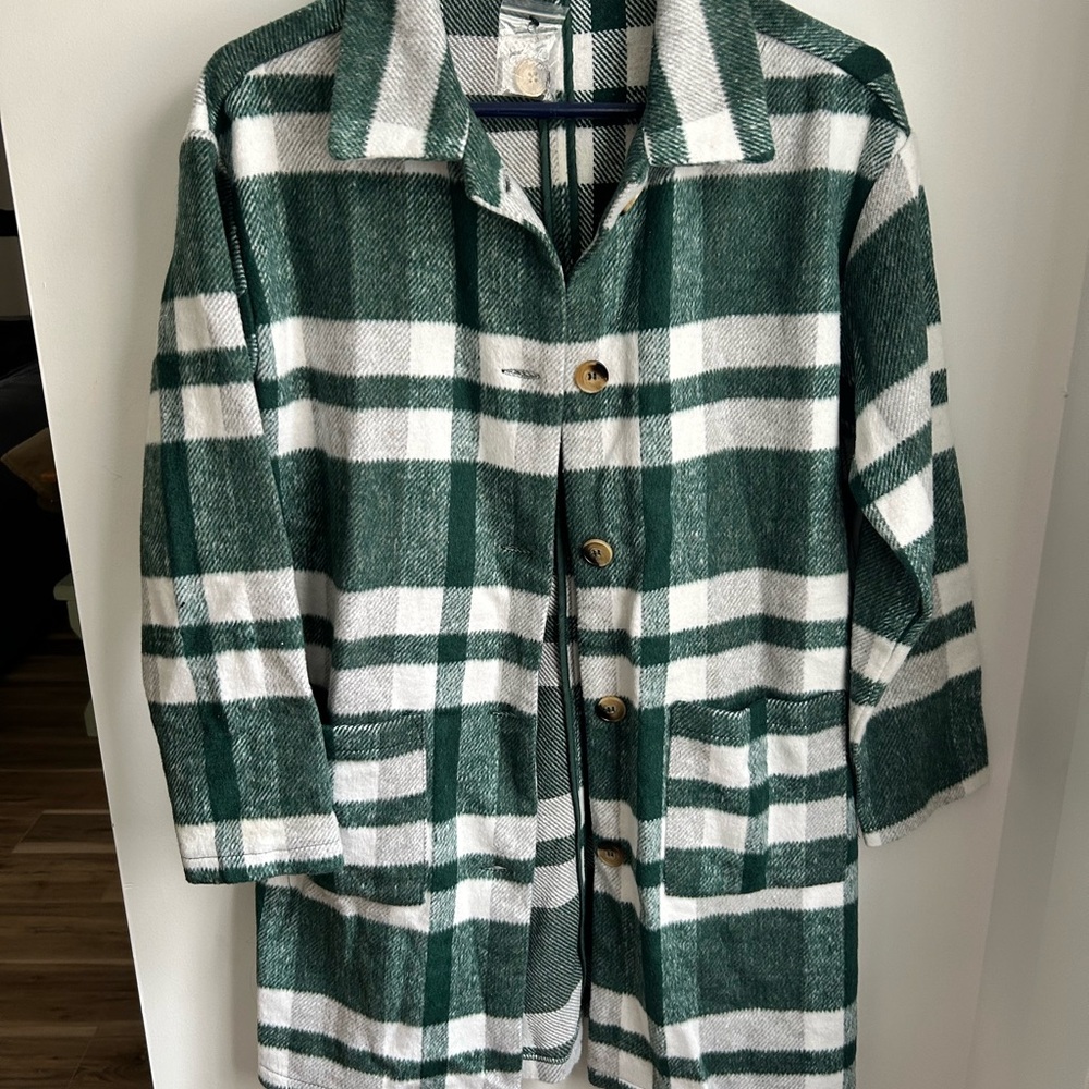 Women’s Green and White Plaid Shacket